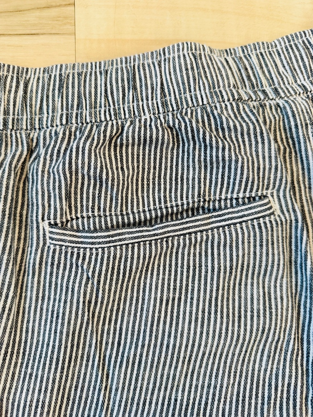 Old Navy Pinstripe Blue & White Linen Pants - Picture 5 of 5